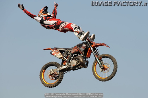 2009-10-04 Franciacorta - Motocross delle Nazioni 0974 Free style show